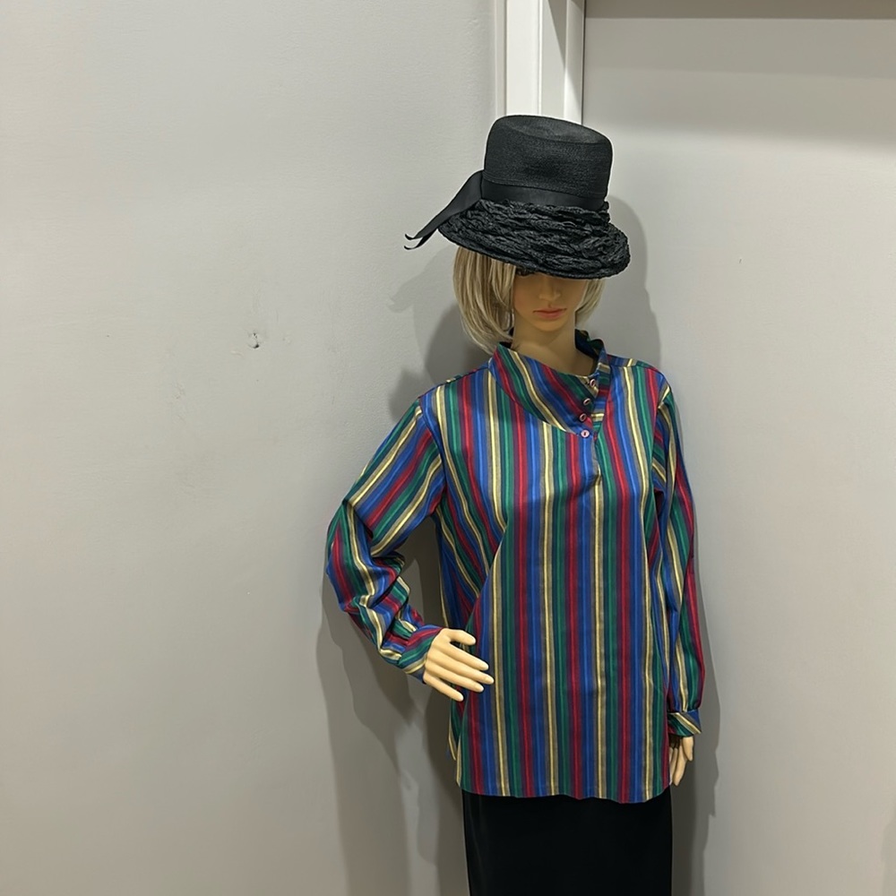 Vintage 80s Nu Venture Women’s Long Sleeve Colorful Striped Blouse. Size 11/12